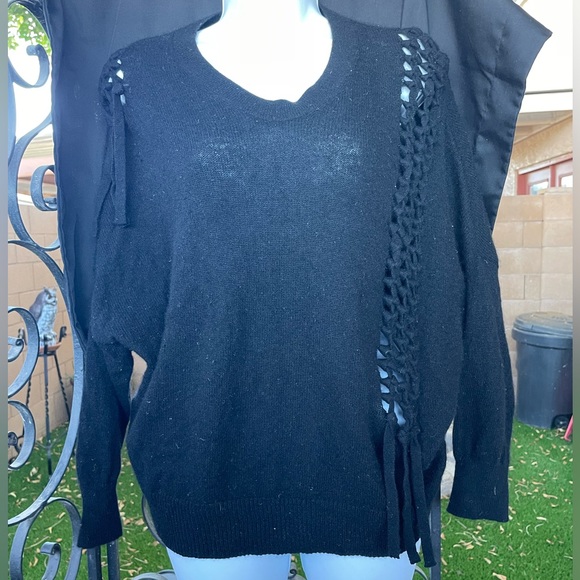 White + Warren 100% Cashmere Distressed Cutouts Fringe Details Sweater MD - LG - Picture 8 of 16